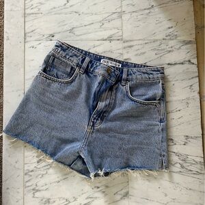 Zara Jean shorts size 34